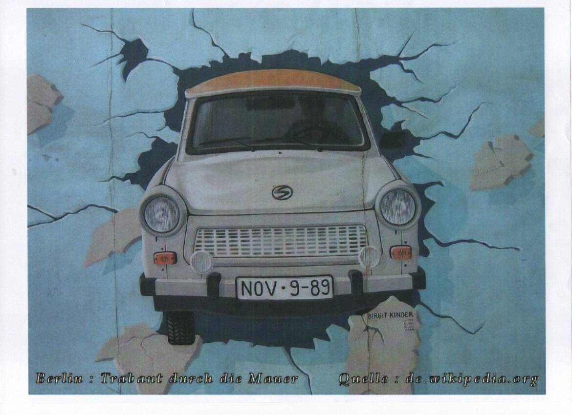 Trabant durch die Mauer